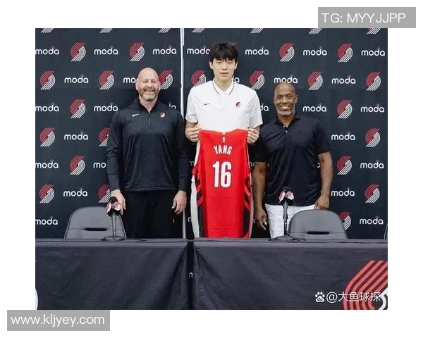 杨瀚森今日精彩传球集锦展现球场智慧与团队配合的完美瞬间